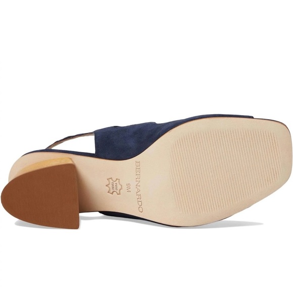 NWT Bernardo Navy Blue Suede Women's Heels size 7.5 - Picture 5 of 10